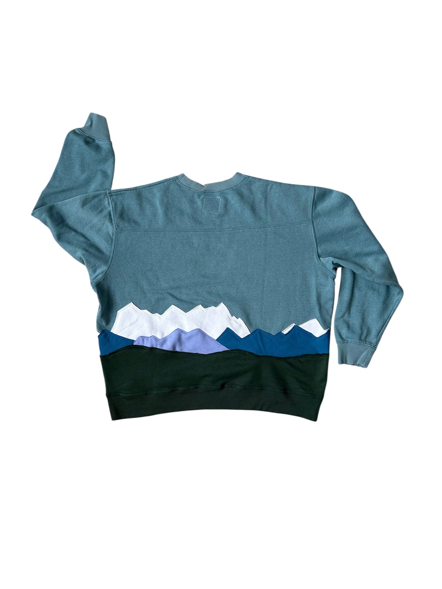 Mountain Horizon Sweatshirt XXL